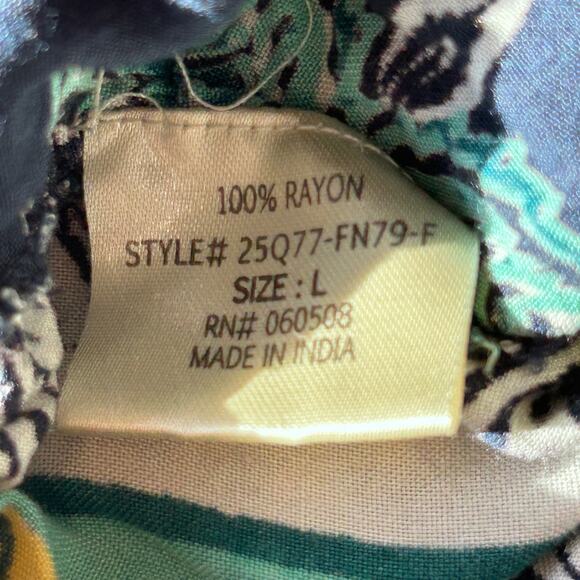 Blue‎ Rain Paperback Shorts Hawaiian Floral Rayon Blue Green Womens Size Large - Picture 8 of 9